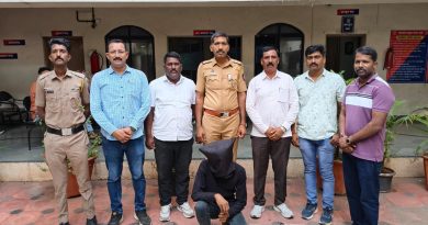 बारामतीत टॅक्स कन्सल्टंटला लुटणारे दोघे ताब्यात बारामतीत टॅक्स कन्सल्टंटला लुटणारे दोघे ताब्यात
