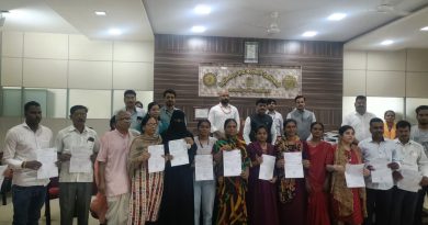राज्य अन्न आयोगाच्या अध्यक्षांच्या हस्ते 35 लाभार्थ्यांना शिधापत्रिकांचे वितरण